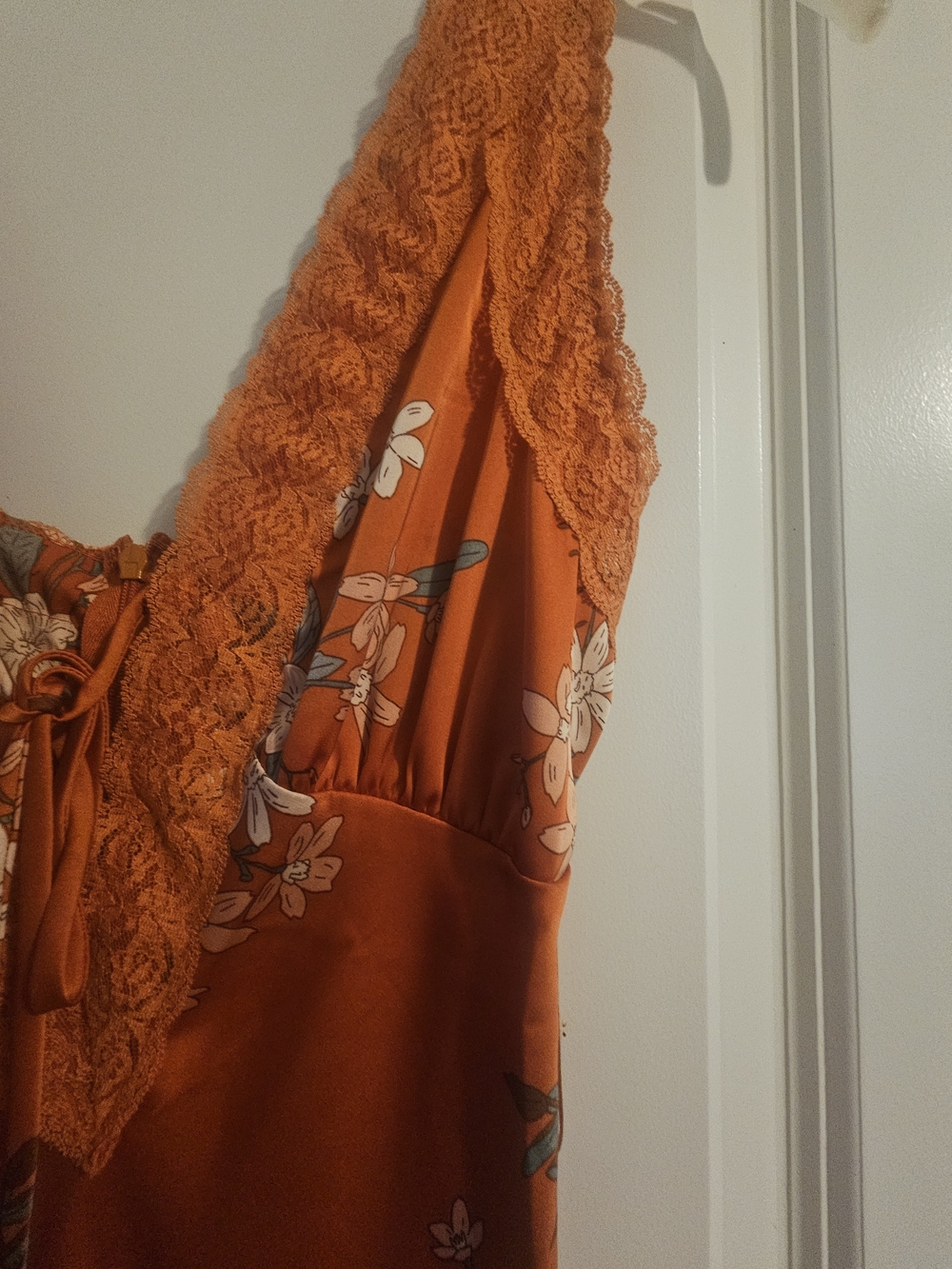V-Neck Slip - Picture 5 of 6